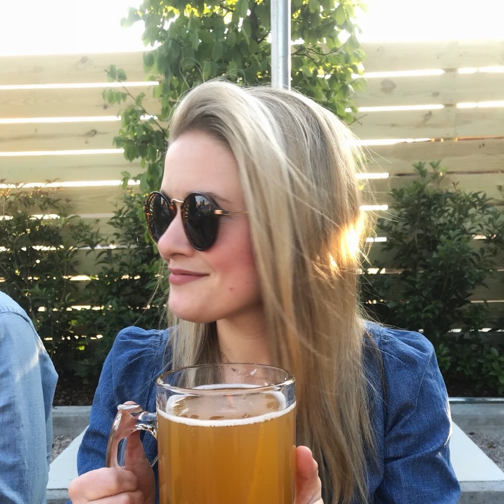 Meet your Posher, Caroline